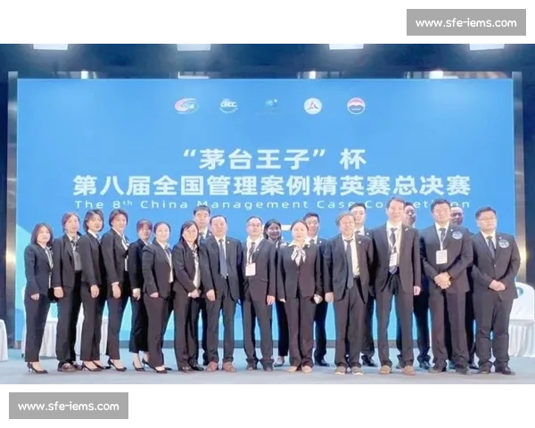 奋力拼搏终获季军彰显团队实力与不屈精神赛场上的坚持与荣耀 奋力拼搏终获季军彰显团队实力与不屈精神赛场上的坚持与荣耀